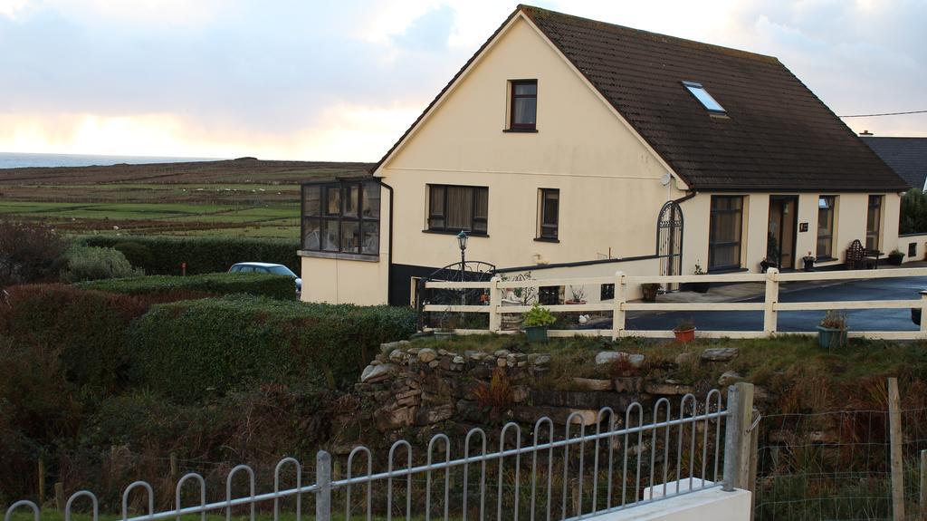 Atlantic Breeze Bed and Breakfast Keel  Buitenkant foto