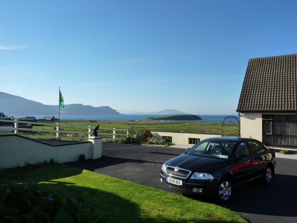Atlantic Breeze Bed and Breakfast Keel  Buitenkant foto